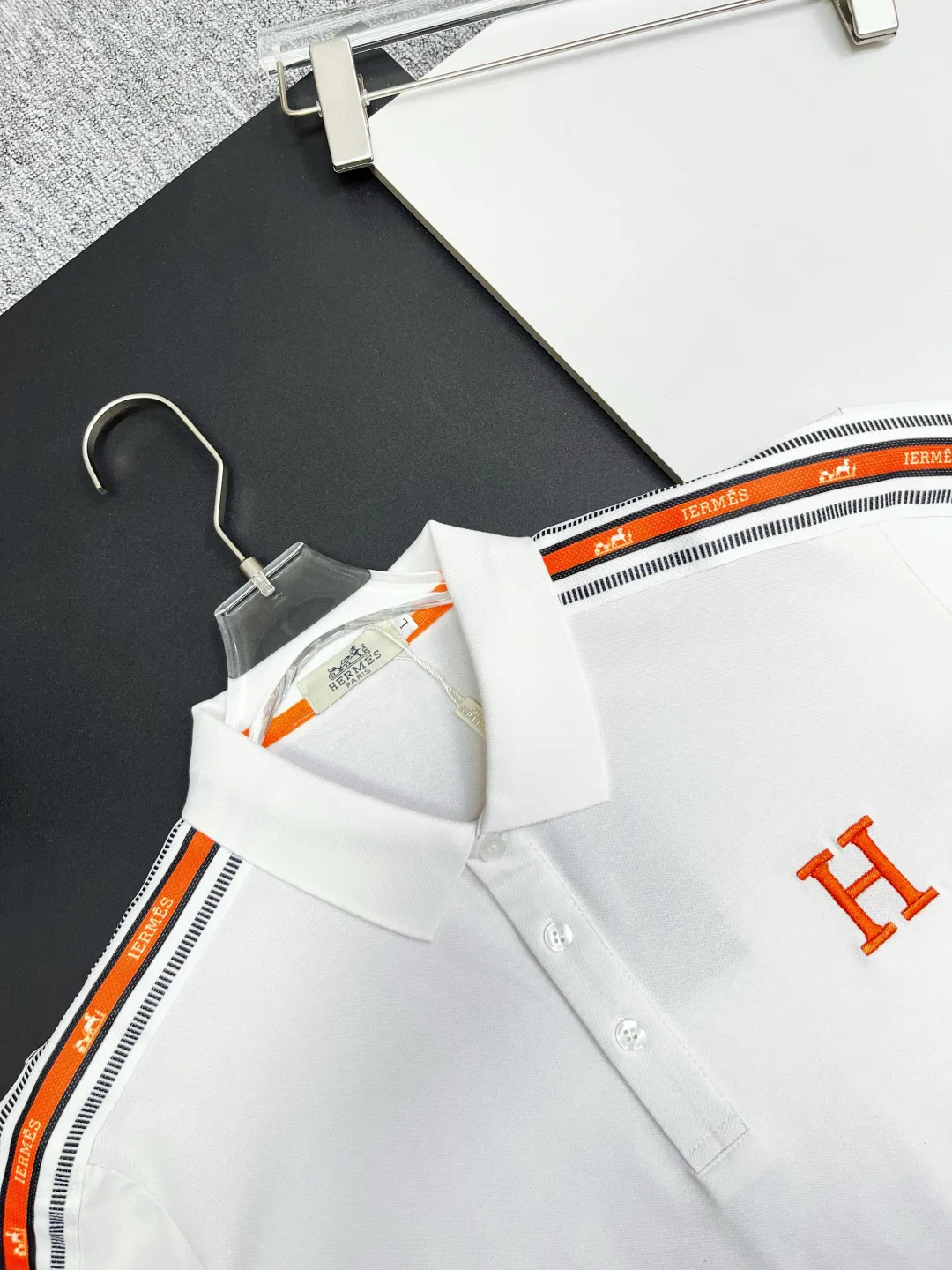 HERMES New Arrival Polo Same Style 210 ， Factory New Arrival Versatile : Black White Size：M-XXXL